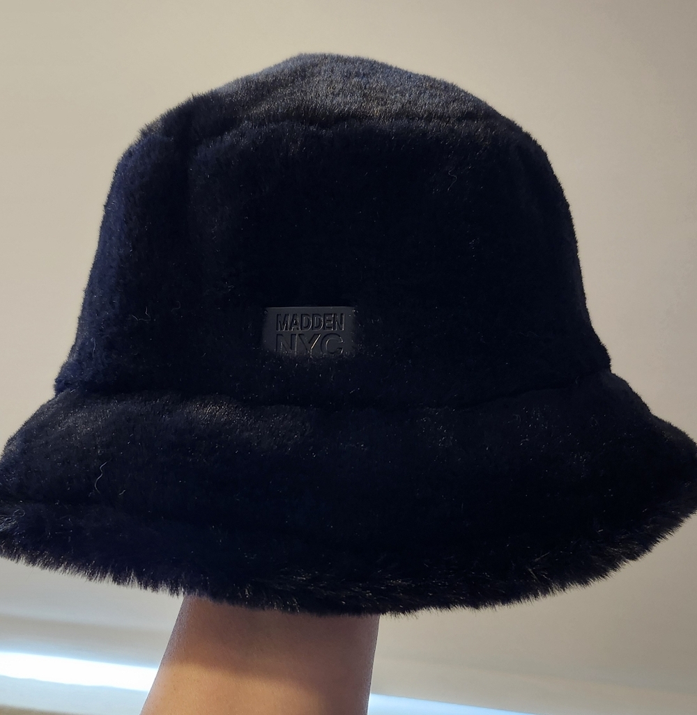 Madden NYC Black Faux Fur Bucket Hat